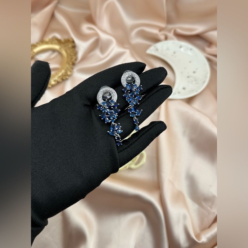 Elegant Silver and Blue Crystal Dangle Earrings - Picture 4 of 5